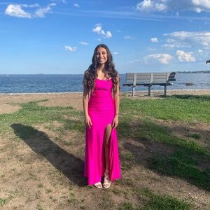 Elegant Pink Maxi Dress